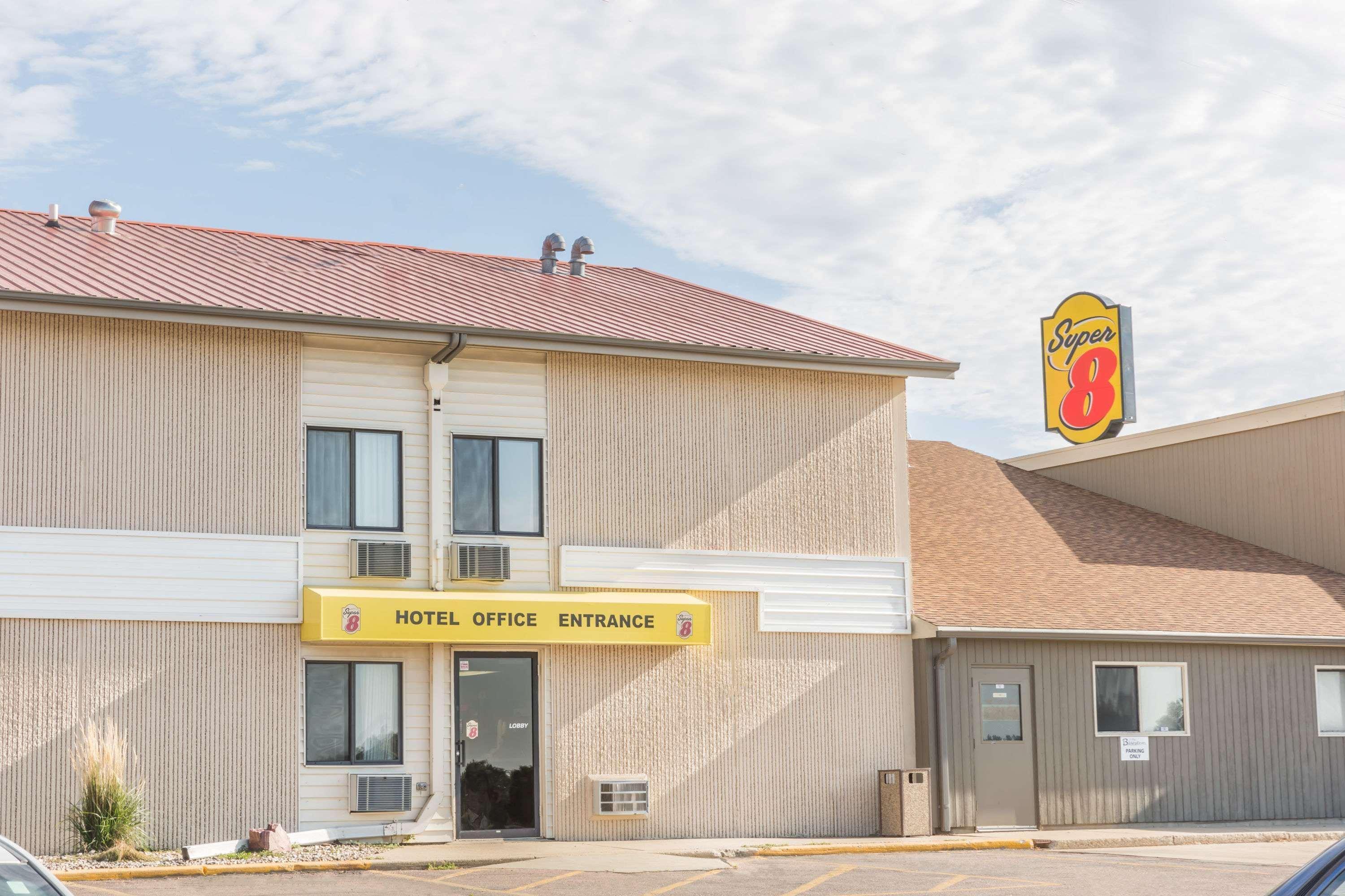 Super 8 By Wyndham Luverne Exterior foto